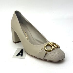 SALVATORE FERRAGAMO Garda Double Gancio pump sz 6